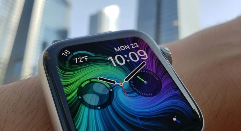 Yaz Explore - 6 reasons why the ๐ Apple Watch โ is great for travel A stylish Apple Watch with a colorful watch face, perfect for a modern lifestyle in the city By Yaz Explore | YazExplore